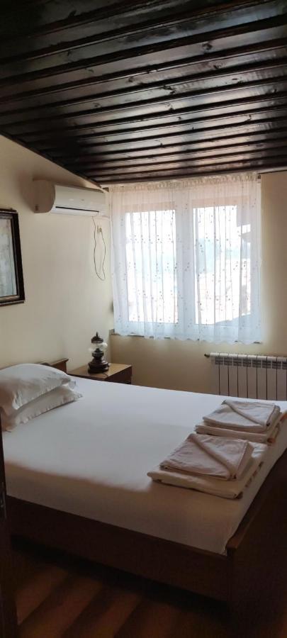 Guest House Koral โซโซโปล ภายนอก รูปภาพ